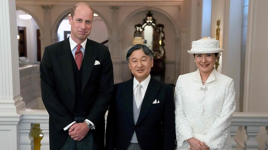 LK 25.6.2024 Walesin prinssi William poseerasi Japanin keisari Naruhiton ja Japanin keisarinna Masakon kanssa Lontoossa 25. kesäkuuta 2024.