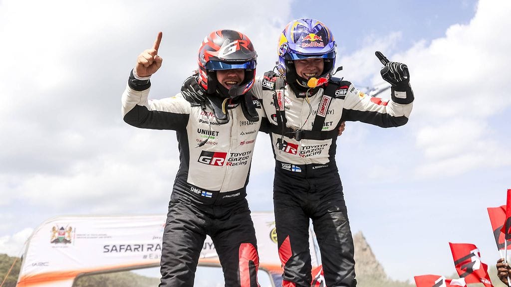 Jonne Halttunen (vasemmalla) ja Kalle Rovanperä (oikealla).