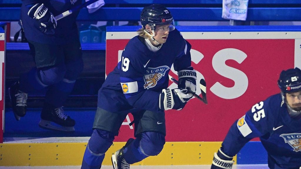 Konsta Heleniusta povataan NHL-varaustilaisuuden kärkikymmenikköön.