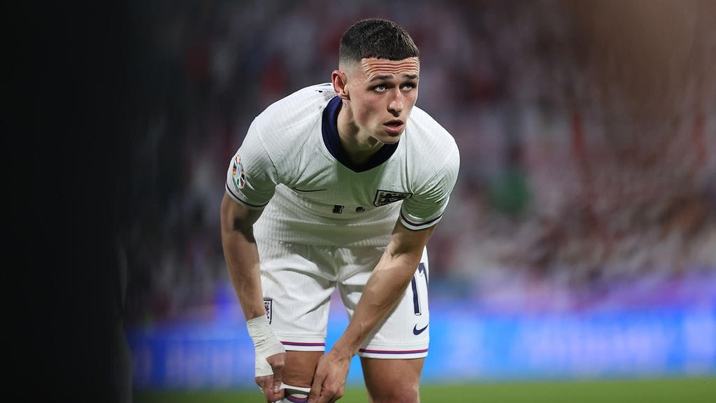 Phil Foden on joutunut palaamaan kotiin perheasian vuoksi.