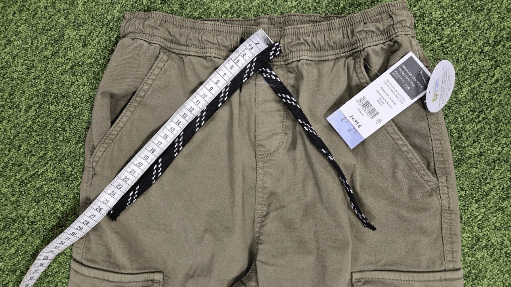 Housuja on myyty 140–164 cm-kokoisina.