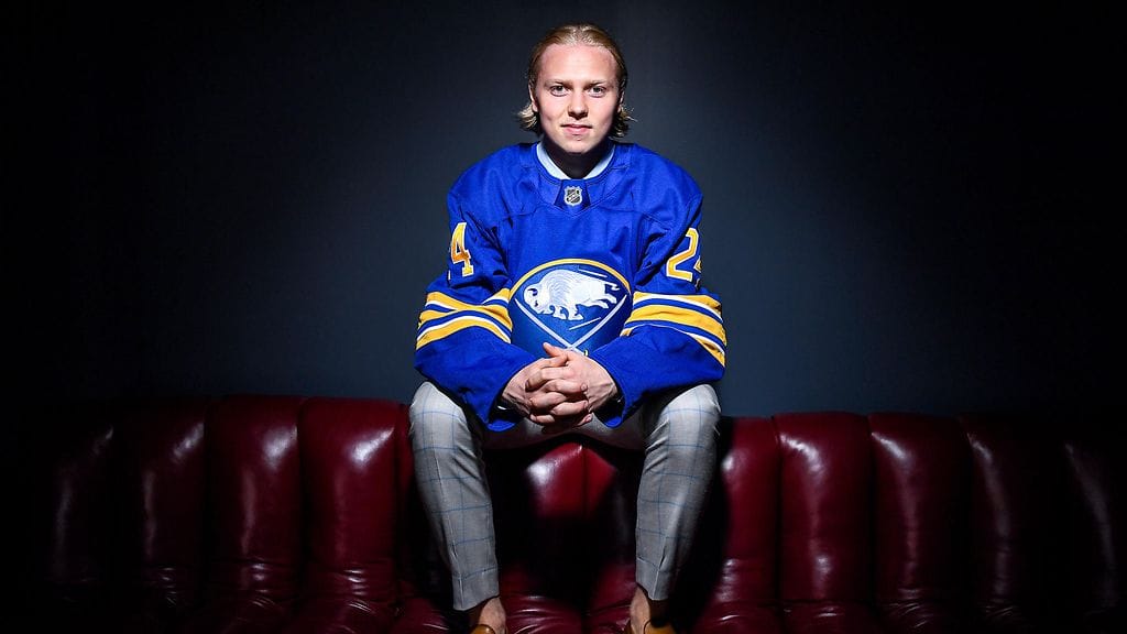 Buffalo Sabres varasi Konsta Heleniuksen NHL-varaustilaisuuden ensimmäisellä kierroksella.