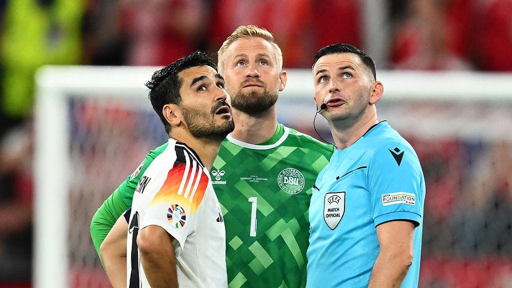 Mitä ihmettä Dortmundin stadionin katonrajassa tapahtui?