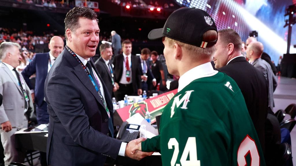 NHL-seura Minnesota Wildin pomo Bill Guerin (vasemmalla) ja Aron Kiviharju (oikealla).