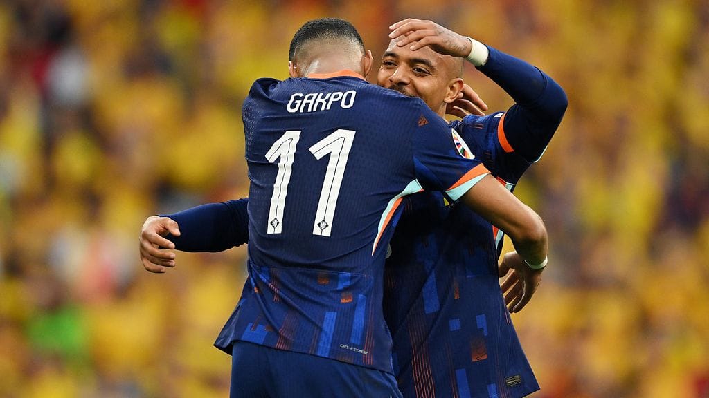 Cody Gakpo ja Donyell Malen murjoivat Romanian.