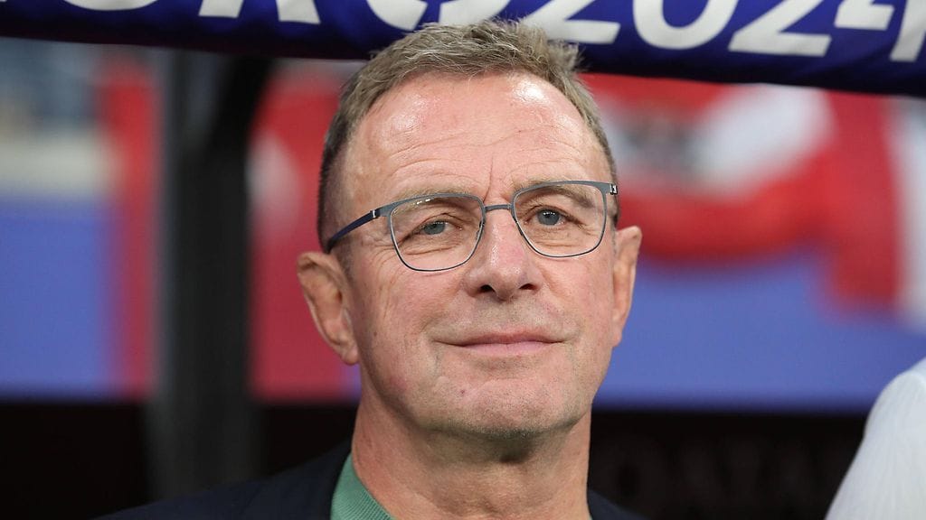 Itävaltalaisbaari lupasi maan päävalmentajalle Ralf Rangnickille ilmaiset oluet lopun elämän ajaksi.