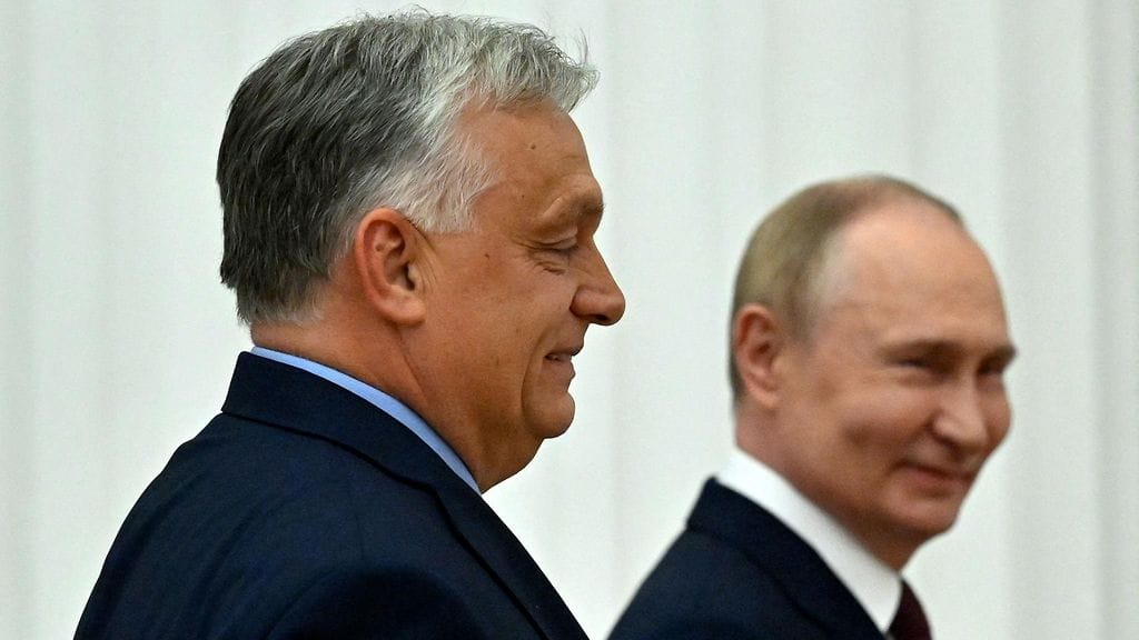 Victor Orban ja Vladimir Putin pitivät yhteisen lehdistötilaisuuden Moskovassa perjantaina.