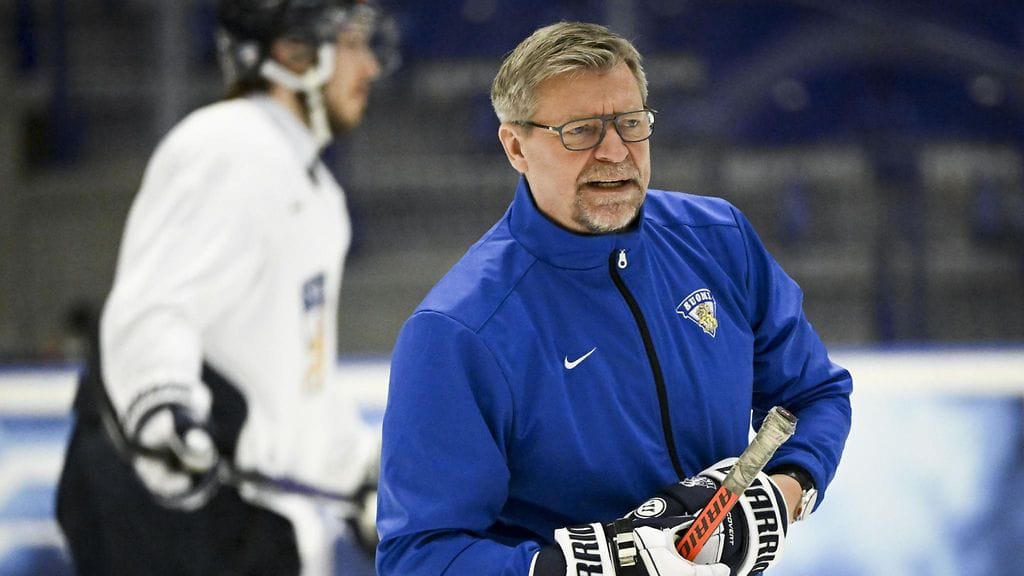 Jukka Jalonen valmensi Suomen miesten jääkiekkomaajoukkuetta kaikkiaan 11 kautta.