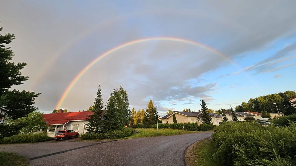 0707-tuplasateenkaari 3