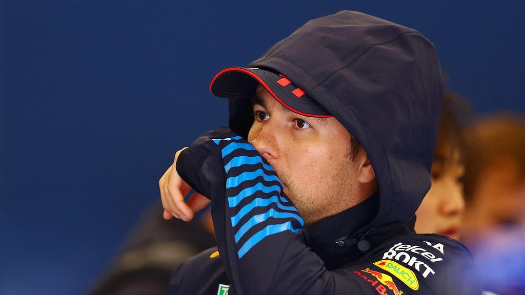 Sergio Perezin oli muutenkin määrä startata sijalta 19.