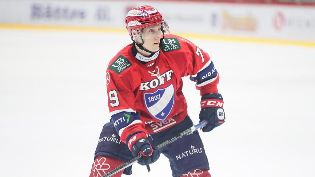 Olli Palola edusti SM-liigassa viimeksi HIFK:ta.