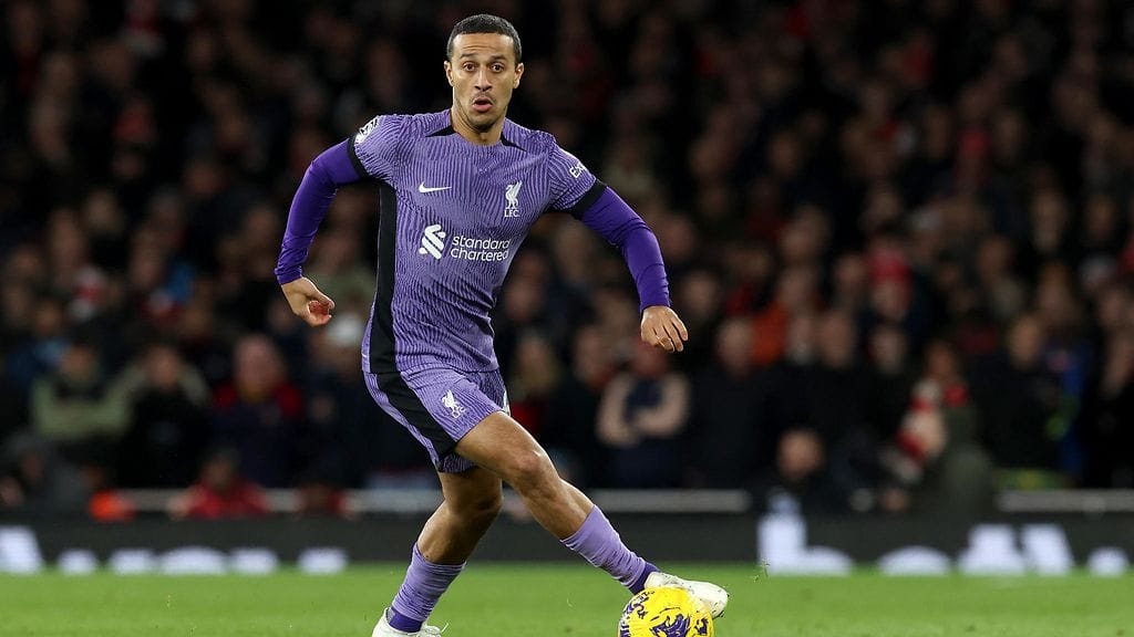 Thiago Alcantara, 33, lopettaa pelaajauransa.