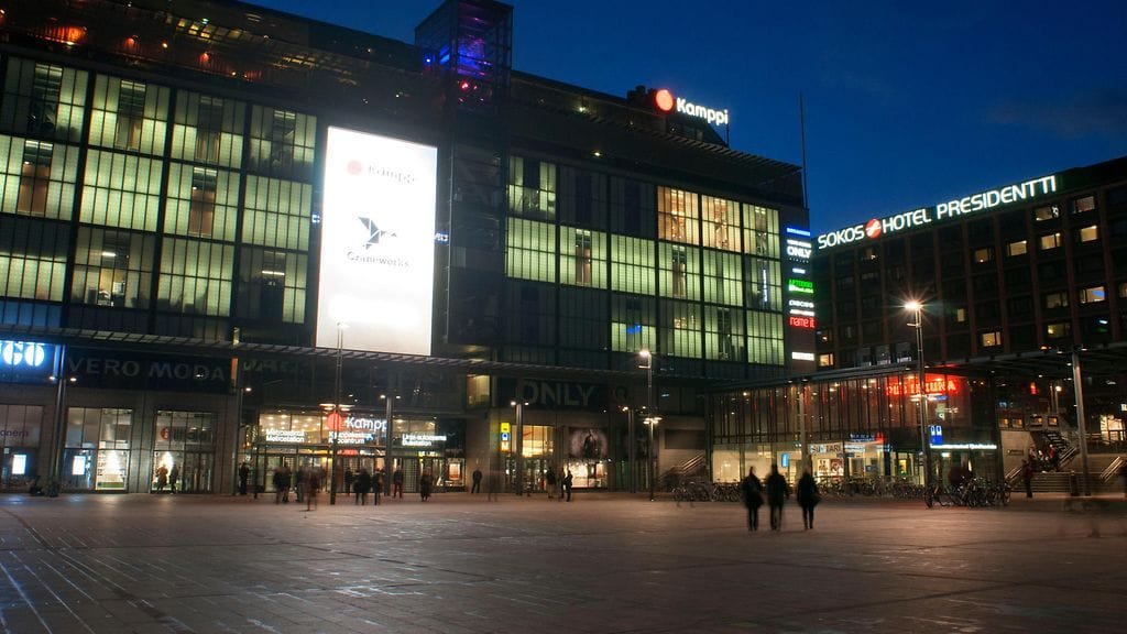 Helsingin Kampin Narinkkatori vuonna 2018. Kuvituskuva.