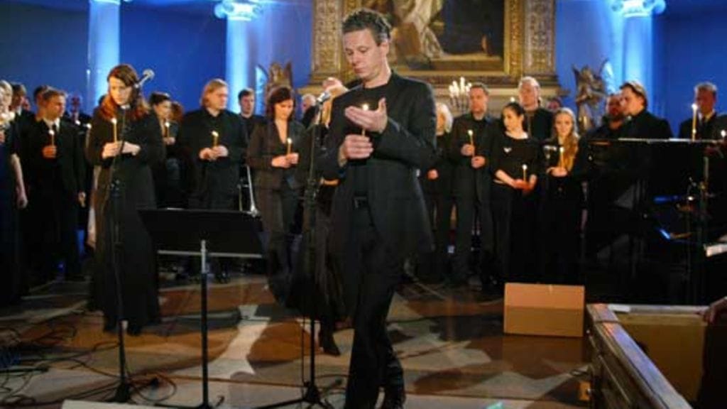 Jukka Leppilampi esiintyy kirkon ulkomaanavun konsertissa.