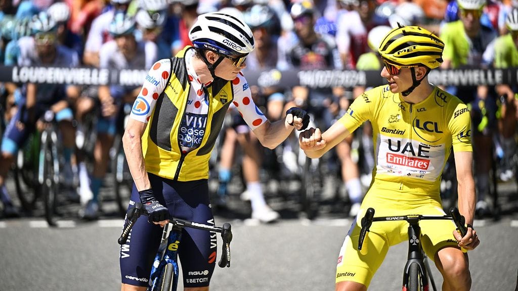 Jonas Vingegaard (vas.) ja Tadej Pogacar joutuivat erikoisen hyökkäyksen kohteeksi Tour de Francella.