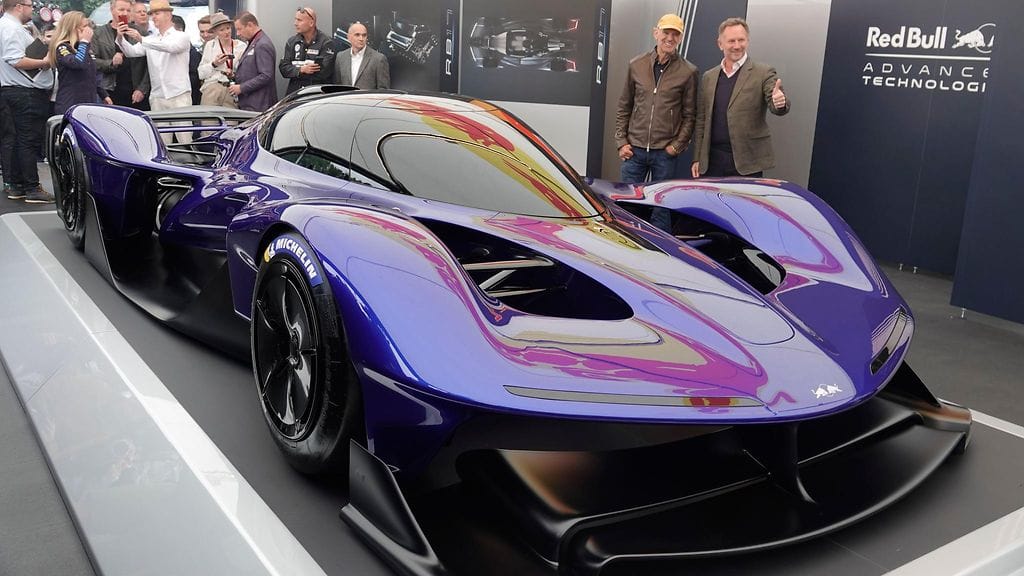 RB17-hyperauto esiteltiin viime viikolla Goodwoodin festivaaleilla Englannissa.