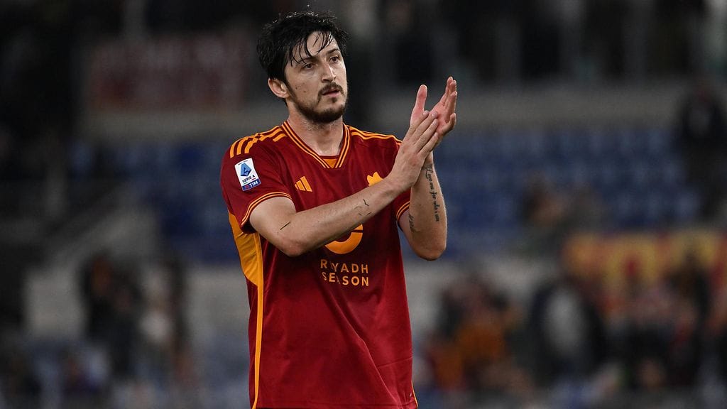 Sardar Azmoun siirrettiin sivuun Bayer Leverkusenin harjoitusryhmästä, kertoo Bild.