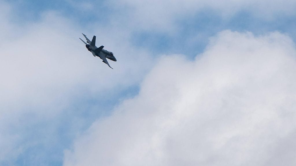 Kuvituskuva F-18 Hornetista.