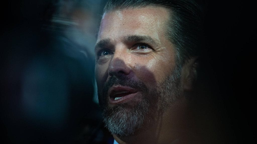 Trumpin syytetään ampuneen uhanalaisen ruostesorsalajin edustajan.