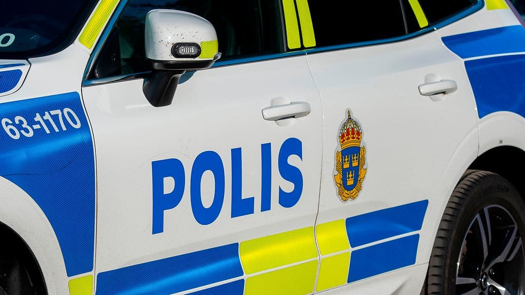 Tuomitut hakkasivat pedofiileiksi uskomiaan miehiä nyrkkiraudoilla ja pampuilla.