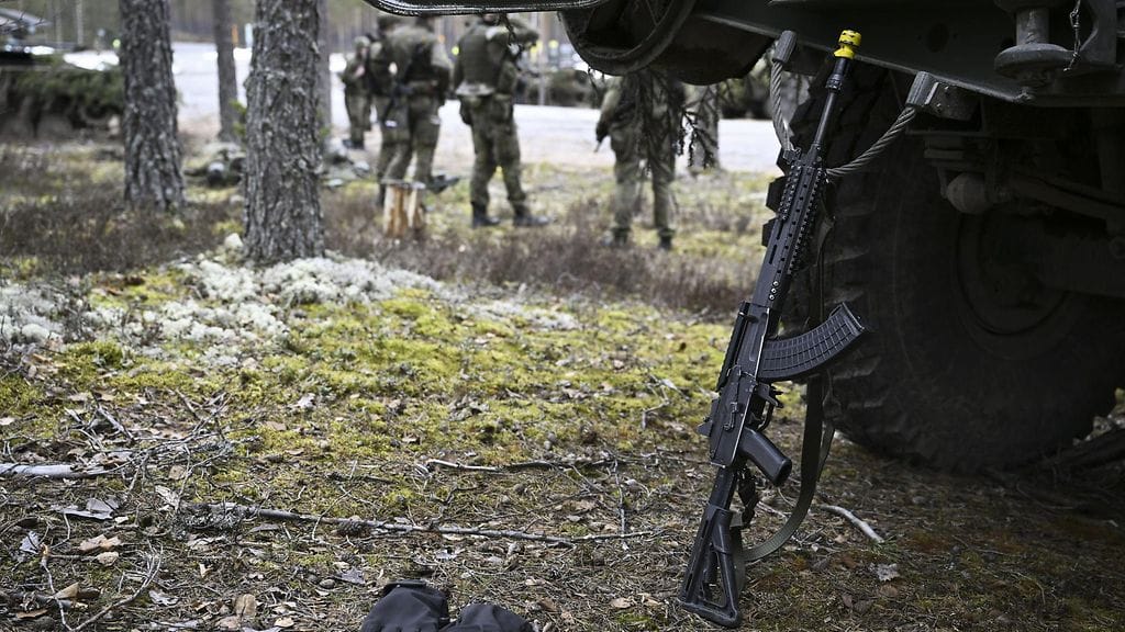 Valtatie 7 on suljettu Kattilaisen liittymän ja Vaalimaan liittymän väliseltä osuudelta maavoimien harjoituksen aikana.
