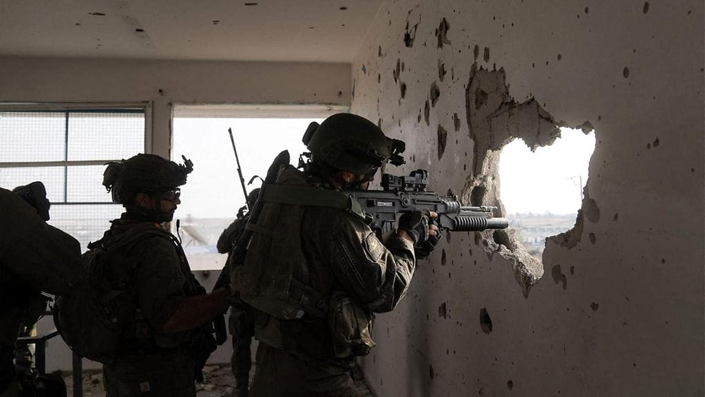 Israelilaisia sotilaita Gazan kaistalla.