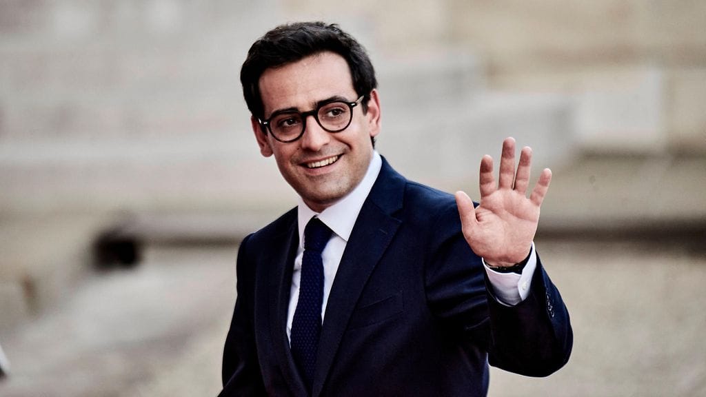 Stepahne Sejourne toivottaa israelilaiset tervetulleeksi Pariisin olympialaisiin.