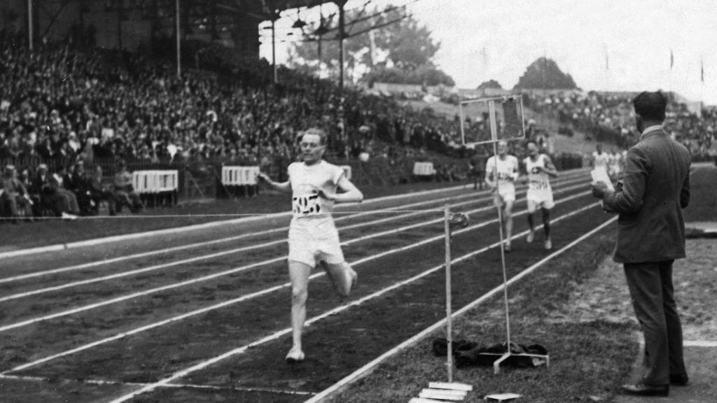 Paavo Nurmi voitti Pariisin kesäolympialaisissa sata vuotta sitten viisi olympiakultaa.