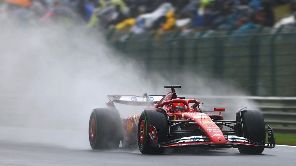 Ferrarin Charles Leclerc lähtee sunnuntaina paalulta.