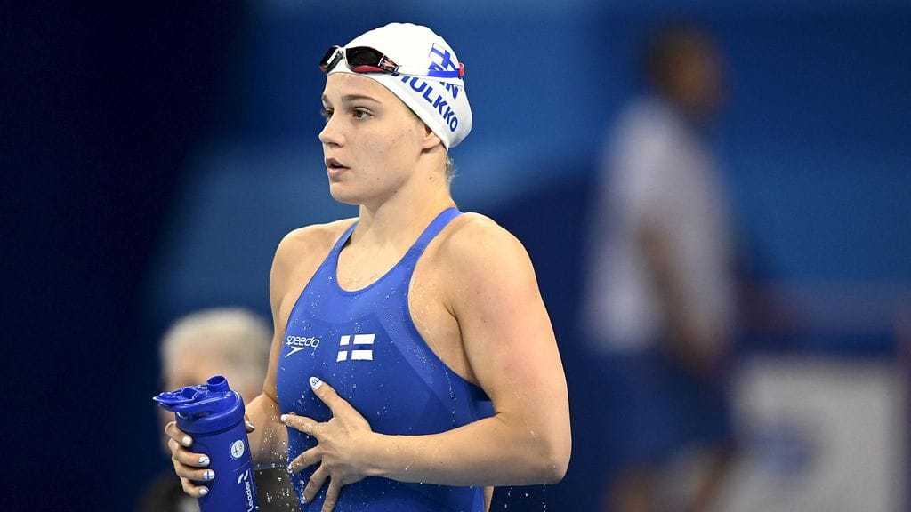 Ida Hulkko karsiutui selvällä erolla välieristä Pariisin olympialaisten naisten 100 metrin rintauinnissa.