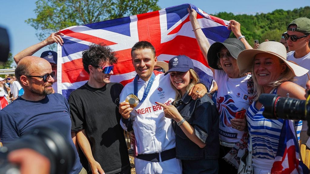 Tom Pidcock voitti toisen peräkkäisen olympiakultansa maastopyöräilyssä.