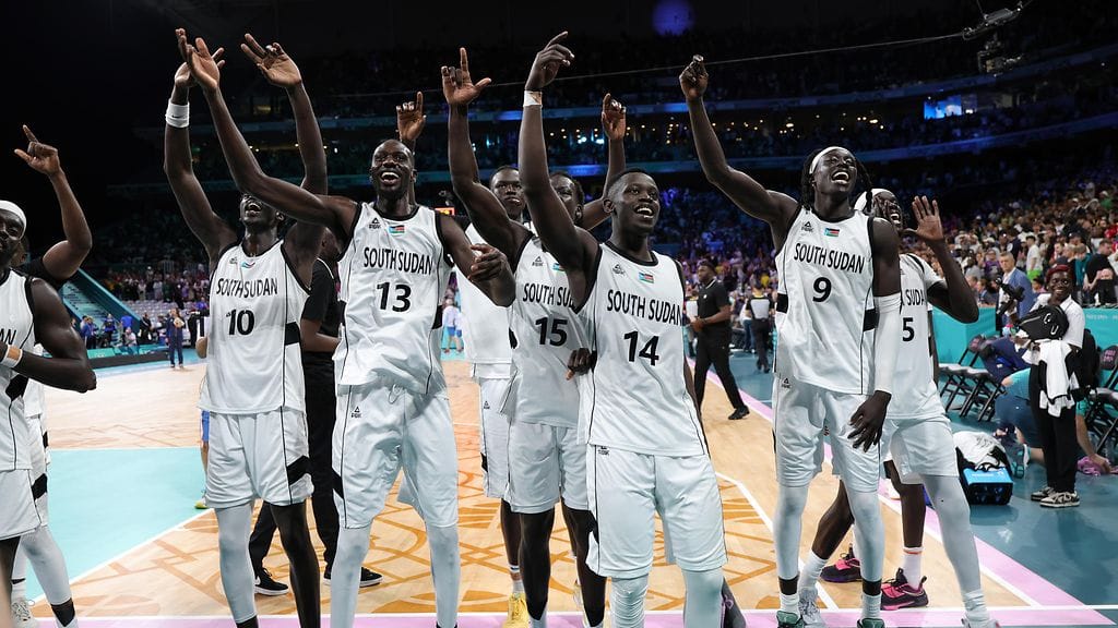 Etelä-Sudanin jouokkue juhli villisti voittoa Puerto Ricosta.