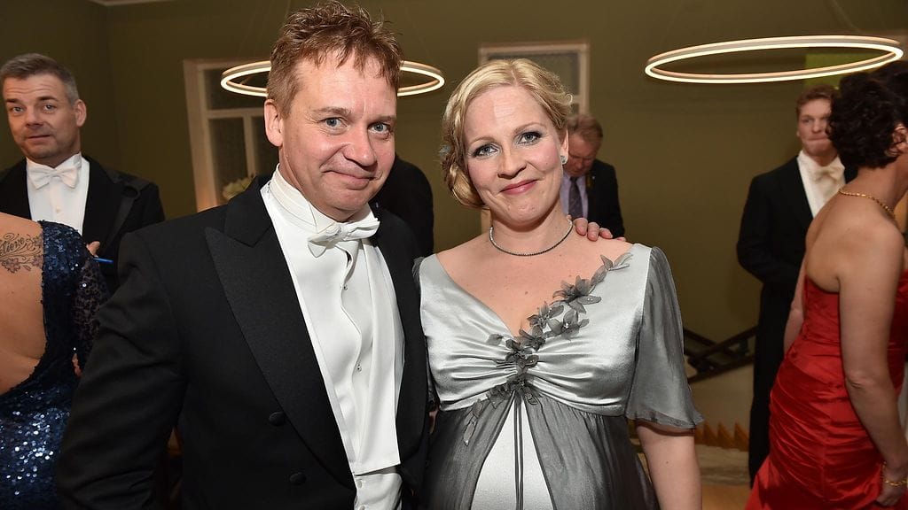 Eppu Salminen ja Kaisa Kuikkaniemi odottavat kuudetta lastaan.