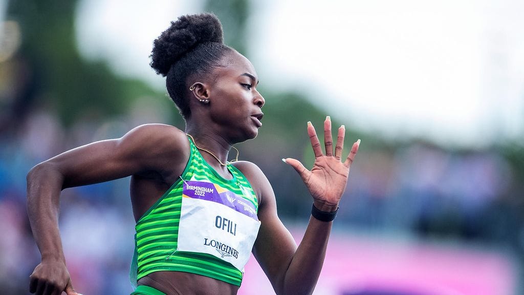 Nigerian nuoren tähtijuoksijan Favour Ofilin olympiadebyytti sai heti ikävän käänteen.