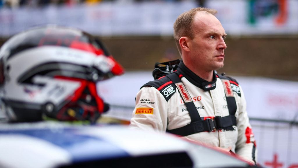 Latvala näki katkenneen sähkötolpan – maalissa hän sai kuulla Rovanperän ulosajosta