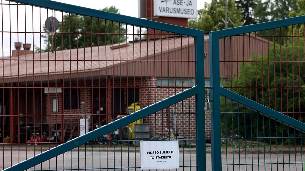 Kuhmoisten ase- ja varusmuseolta vietiin keskiviikon murrossa seitsemän pitkäpiippuista mustaruutiasetta.