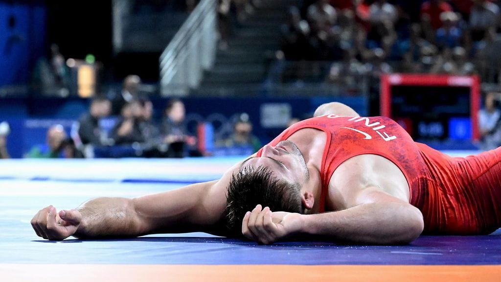 Arvi Savolainen oli aivan poikki olympiapuolivälierän jälkeen.