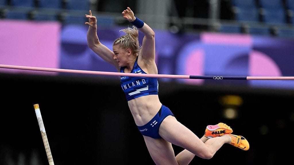 Wilma Murto hyppäsi seipään olympiafinaalissa lähtökohtiin nähden upeasti.