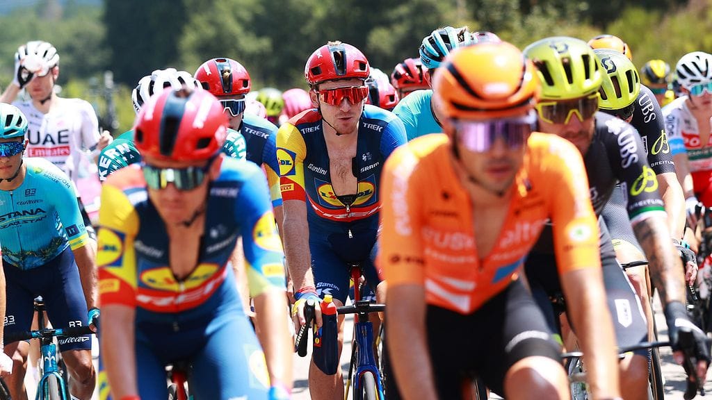 Espanjan Burgoksen ympäriajossa nähtiin raju joukkokolari.