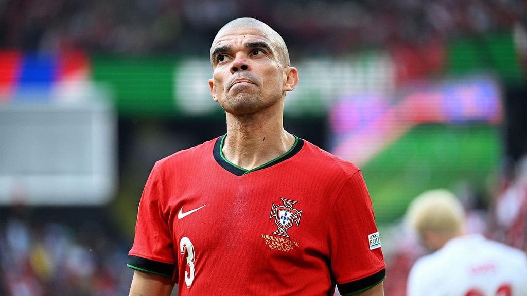 Portugalilaislegenda Pepe ilmoitti pelaajauransa olevan ohi.