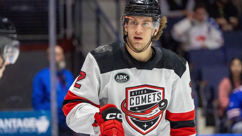 Michael Vukojevic vahvistaa Pelicansin puolustusta.