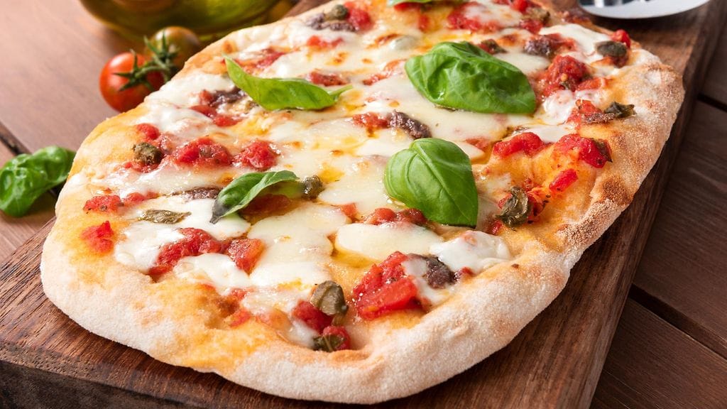 Pinsa Romana muistuttaa pizzaa.