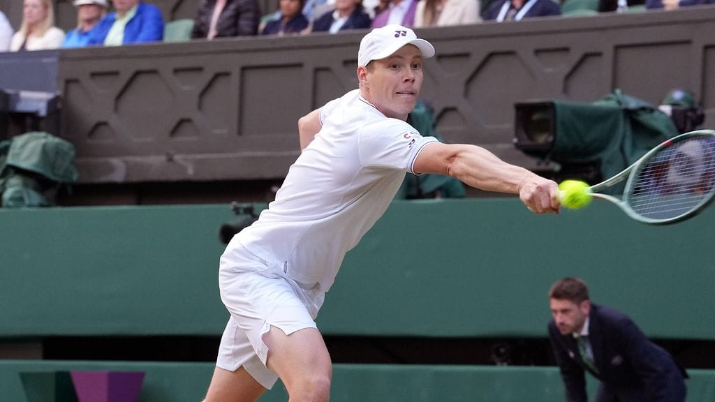 Harri Heliövaara eteni jatkoon Cincinnatissa parinsa Henry Pattenin kanssa.