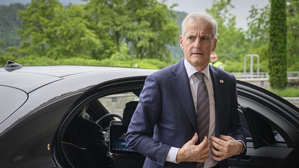 Jonas Gahr Støre kommentoi Norjaa kuohuttanutta tapausta, jossa prinsessa Mette-Maritin vanhinta lasta epäillään kumppaninsa pahoinpitelystä.