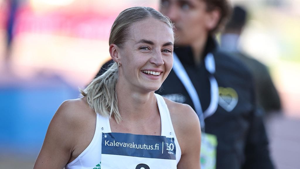 Eveliina Määttänen jäi kuusi kymmenystä Sara Kuiviston Suomen ennätyksestä.