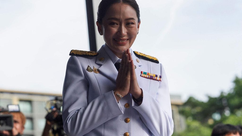 Shinawatra tulee poliittisesti vaikutusvaltaisesta perheestä.