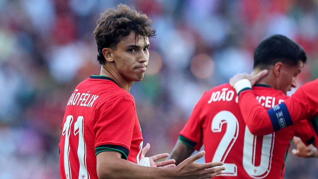 Joao Felix (vasemmalla).