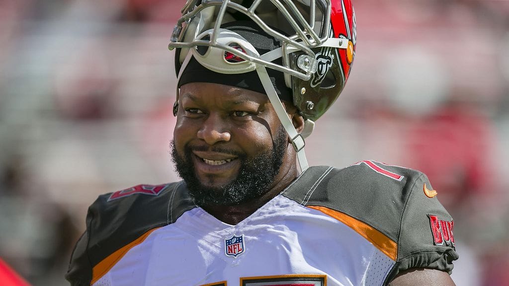 Gosder Cherilus pelasi NFL:ssä vuosina 2008–16.