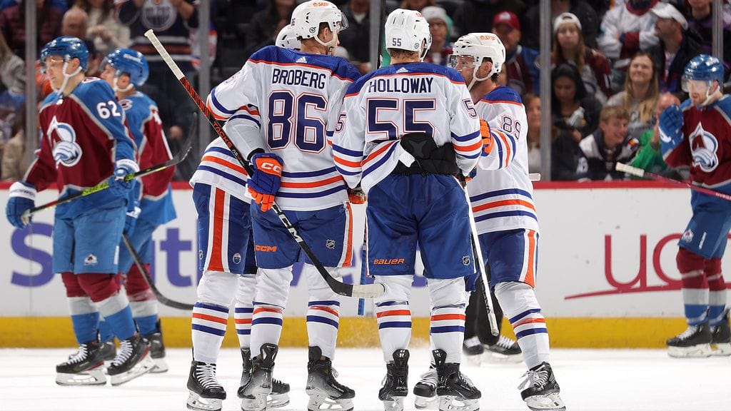 Philip Broberg (kuvan numero 86) ja Dylan Holloway (55) siirtyvät Edmonton Oilersista St. Louis Bluesiin.