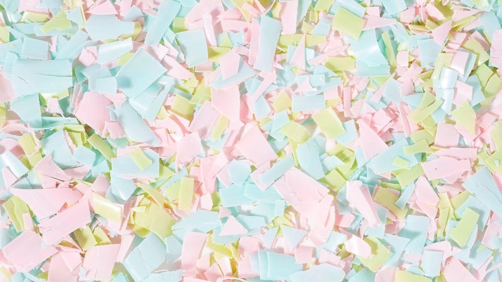 Eläinkokeissa mikromuovit on myös yhdistetty hedelmällisyysongelmiin, erilaisiin syöpiin, hormonitoiminnan ja immuunijärjestelmän häiriöihin sekä oppimisen ja muistin heikkenemiseen.